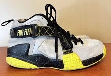 Nike Air Raid Shoes Mens Size 10 Outdoor Basketball 642330-001 Venom green