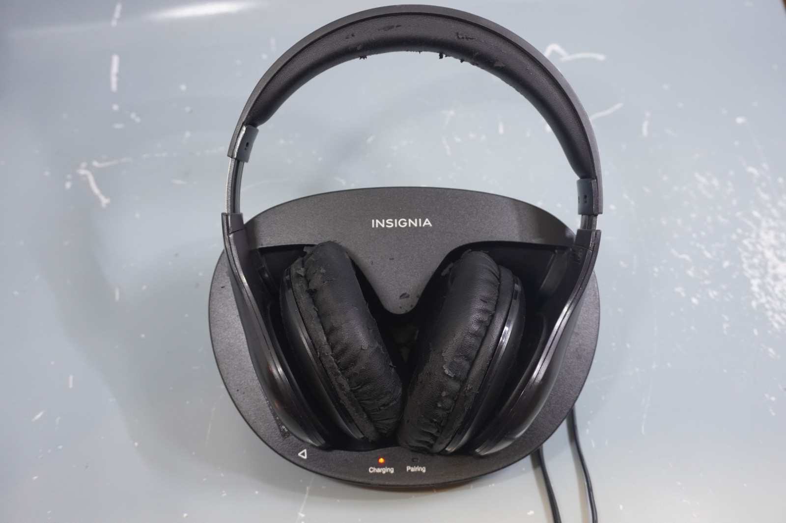 Insignia NS-WHP314 2.4 GHz Digital RF Wireless Over-the-Ear 