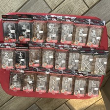 Qty X 22 New Huge Bulk Lot D&D Pathfinder Miniatures Mini Character Figures B4