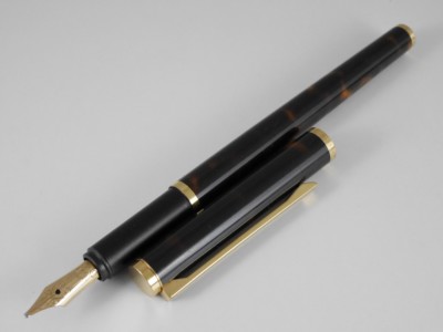 dunhill Gemline Marble Brown Lacquer Fountain Pen B used FREE SHIPPING WORLDWIDE