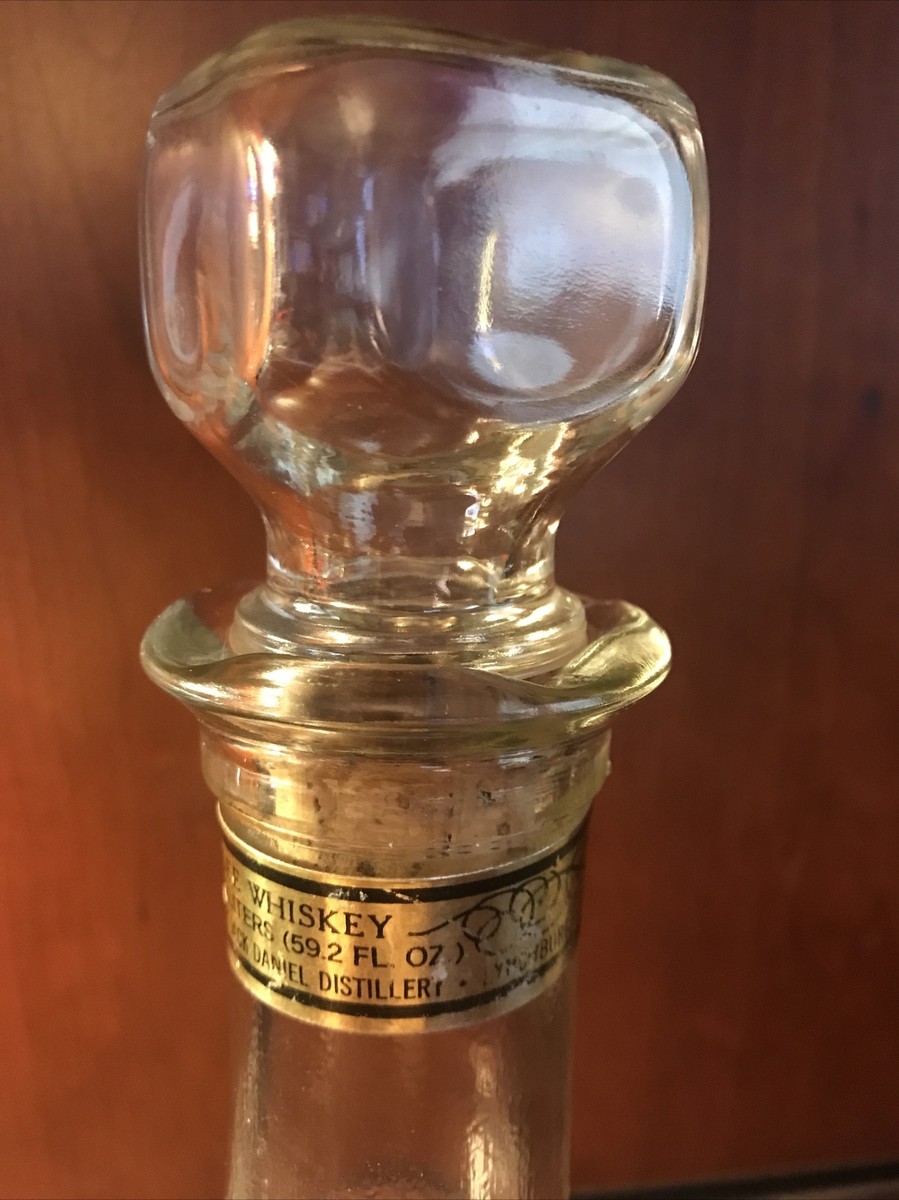 Vintage Jack Daniels Old No. 7 Tennessee Whiskey Bottle 59.2 fl oz