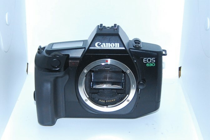 Canon EOS 630 ＋35-105mmズーム＋300EZ ストロボ Canon EOS 630 ＋35-105mmズーム＋300EZ ストロボ