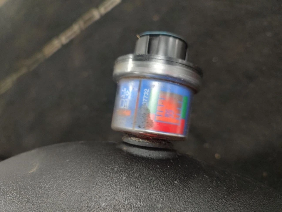 Purificador de aire 6,6 L para camioneta Sierra 2500 07-10 461781 Foto 4 de 4