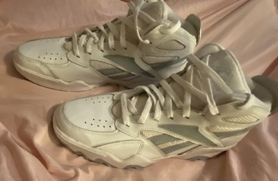 🔥🔥Vintage Beautiful 90s Reebok Above The Rim Sneakers Size 12