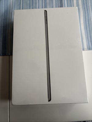 iPad ( 9th Generation ) Wi - Fi + Cellular 64 GB Space Gray - Neu Verpackt