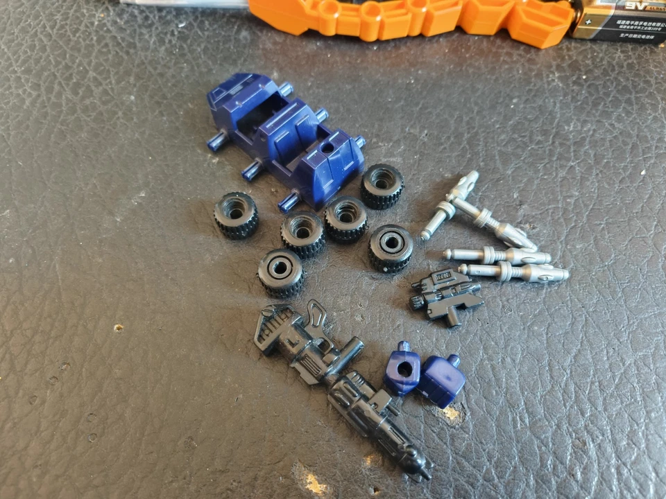 Transformers G1 Optimus Prime Convoy VSX Version Rare - Image 4 of 4