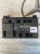 2098201226 Mercedes Benz W209 Front Right Door Control Unit 