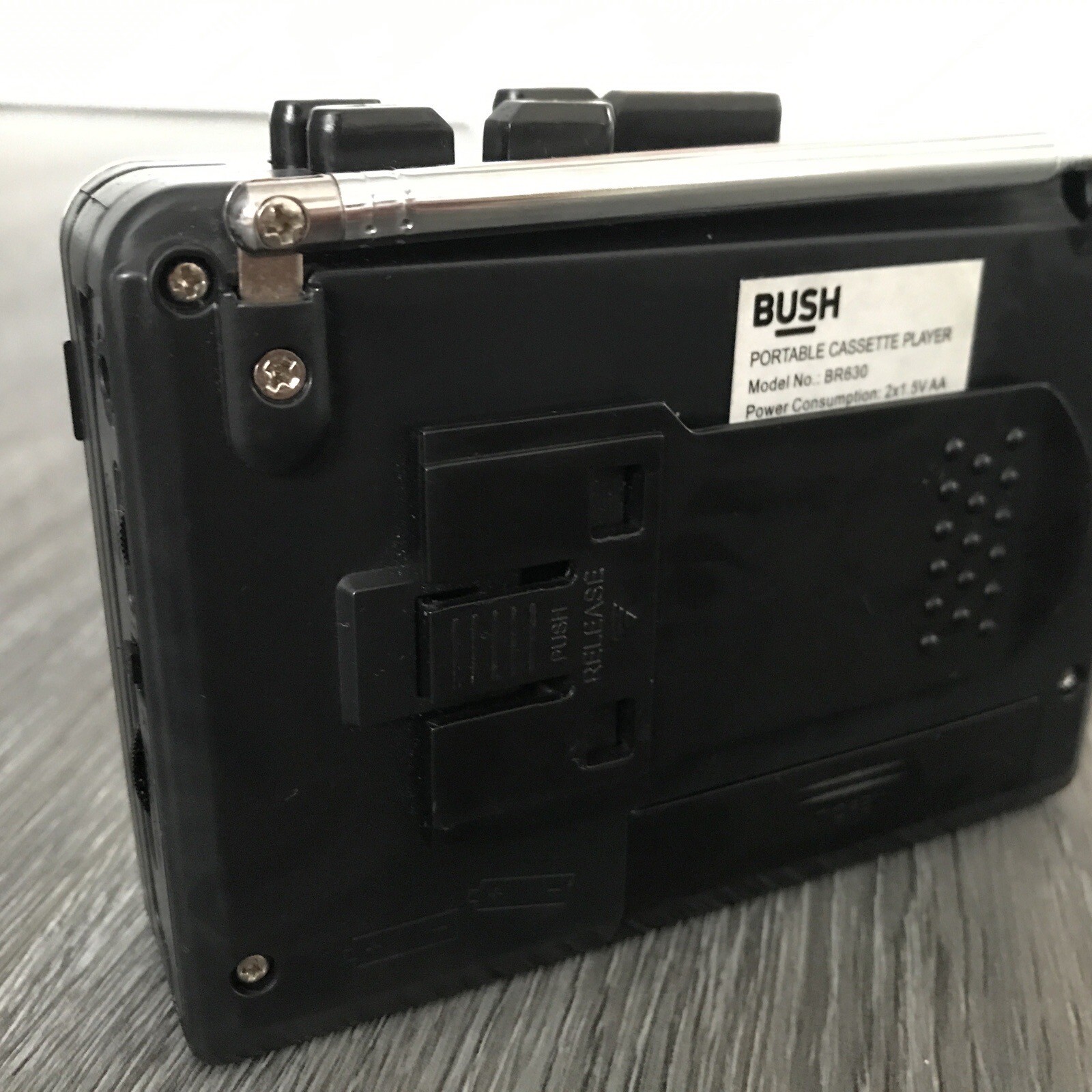 Bush Portable Cassette Player with FM/AM Radio BR630 eBay