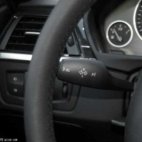 Hágalo usted mismo Cubierta de volante de cuero para coche con agujas e rosca gris 38 cm Foto 2 de 4