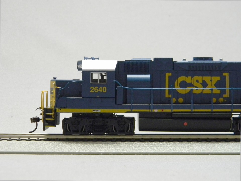 BACHMANN HO SCALE CSX GP38-2 DIESEL LOCOMOTIVE ENGINE w/ AWD #2640 ...