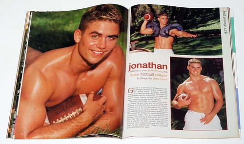 PLAYGIRL MAGAZINE - FEBRUARY 2001, Steve SIPPLE, Jonathan HOWARD, Peter STEVENS - Picture 14 of 21