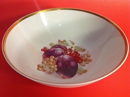 VINTAGE GERMAN BOWL HAND DECORATED PLUMS & GRAPES 9 1/2"W. GOLD BAND CABINET - Picture 9 of 10