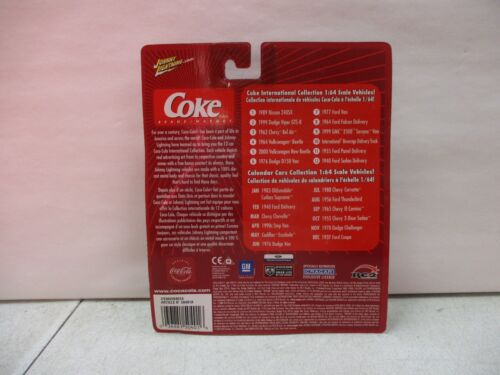Johnny Lightning Coca Cola International Collection 1999 GMC 2500 Savana Van C - Picture 2 of 2