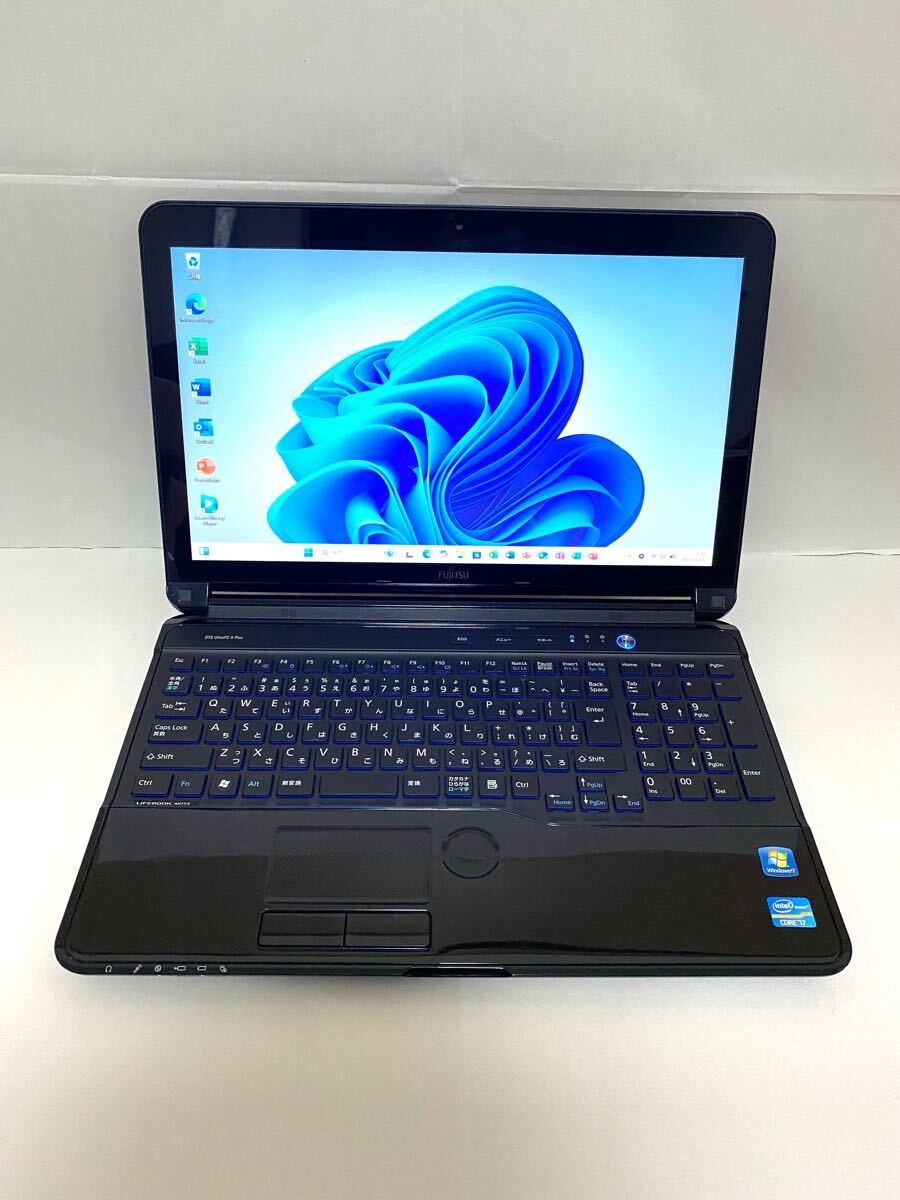 富士通 LIFEBOOK AH77/E Core i7 SSD OFFICE Fujitsu LIFEBOOK AH77/E Laptop Windows 11 Home Core i7