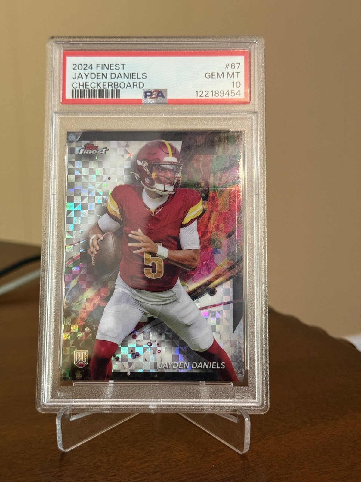2024 TOPPS FINEST FOOTBALL. JAYDEN DANIELS "CHECKERBOARD" RC #67 PSA 10