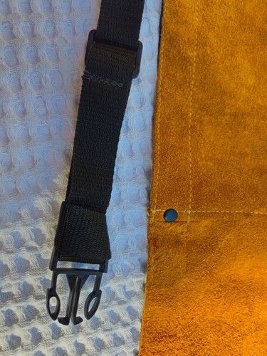 Steiner 92160 Real 100% Leather Welding Waist Apron 24" X 24" Adjustable Strap - Picture 5 of 12