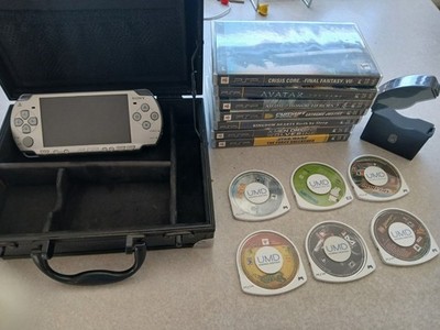 PSP, 13 Games, And Carrying Case. (READ DESCRIPTION)