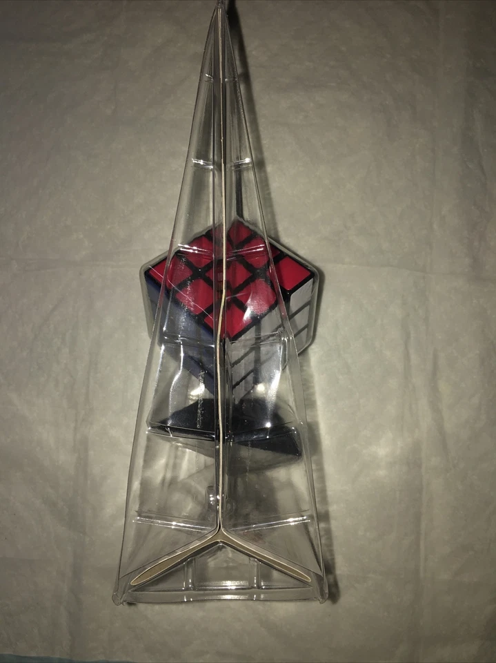 CUBO DE RUBIK, ORIGINAL, 8+, PERFECTO, CÓMODO, HERMOSO, PLAY-SMART, BUEN JUGUETE Foto 3 de 4