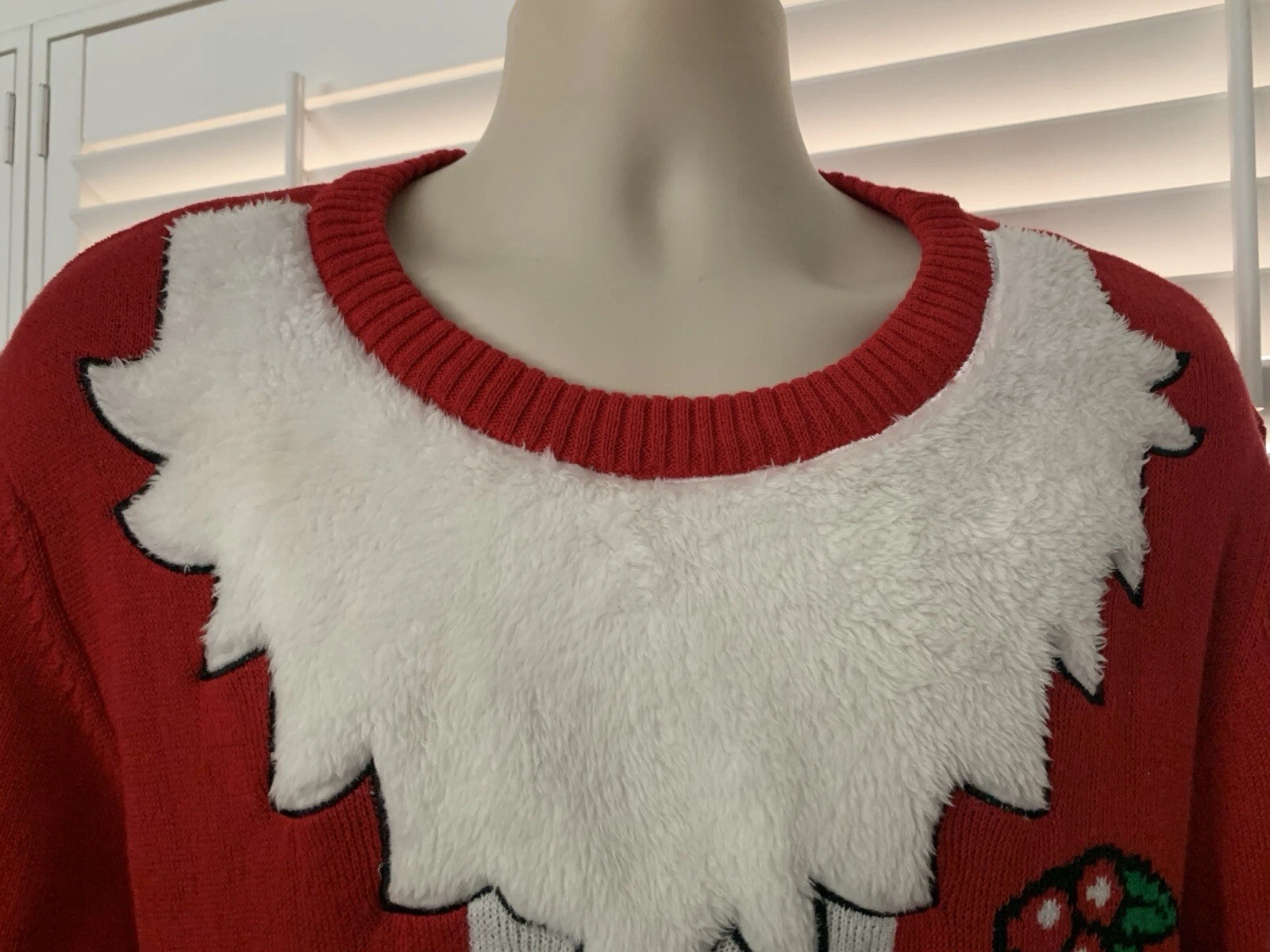 Holiday Sweater Size L Red Santa Mistletoe Ugly Christmas Unisex Women's