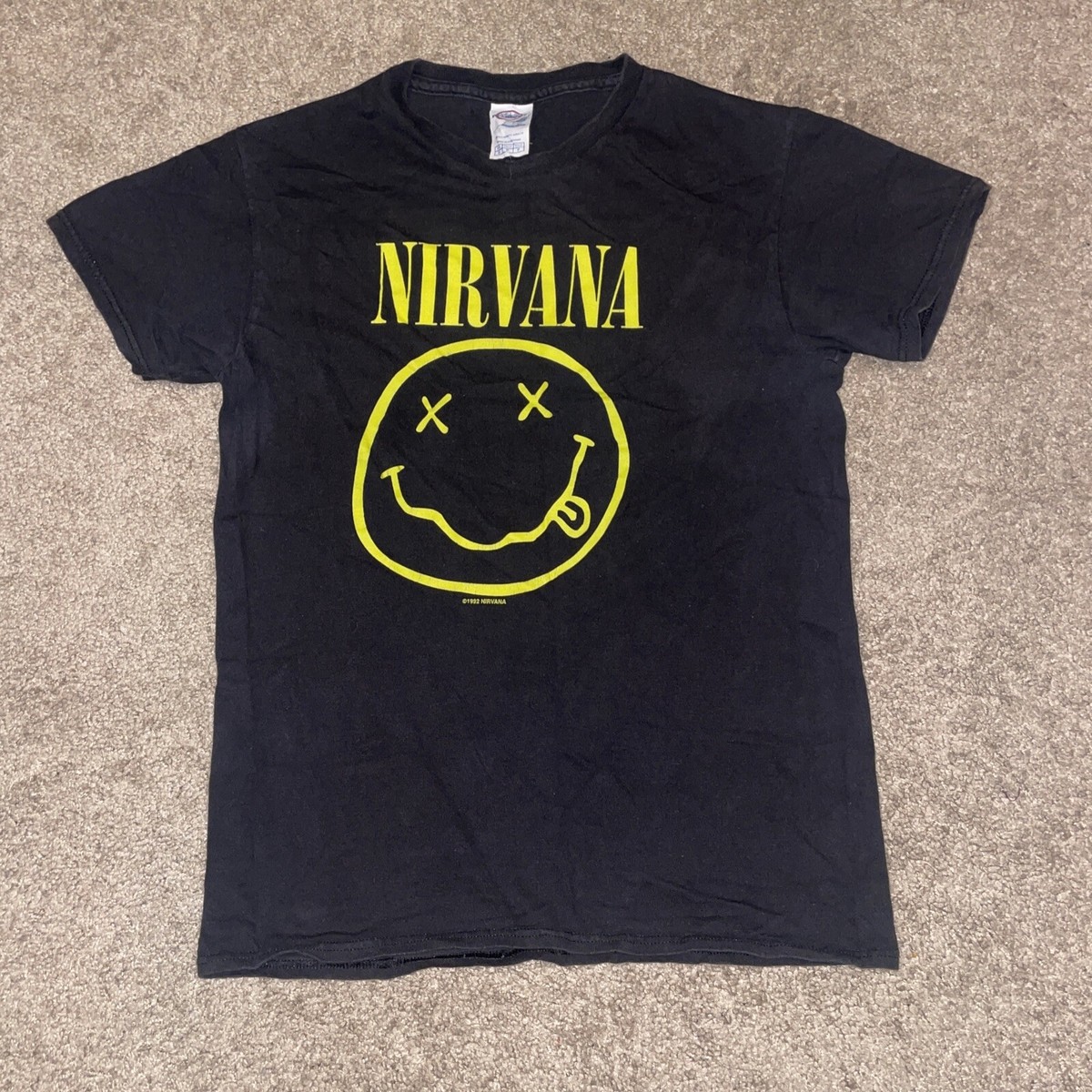 Nirvana 1992 T Shirt Smiley Face Logo Delta Pro Weight Size Small  