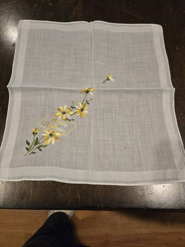 Lot of Vintage Hankies Embroidered Flowers Hanky Embroidered - Picture 6 of 13