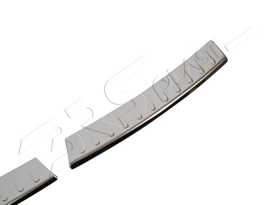 Protector parachoques trasero cromado 2 piezas Renault Clio 4 HB 2012-2019 Foto 2 de 4