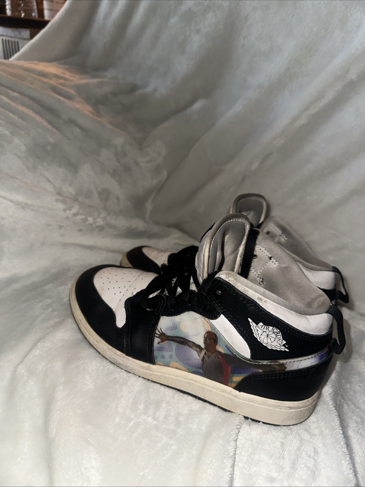 SAOLA Nike Air Jordan 1 Mid ologramma DR9496 001 GS taglia 1 5