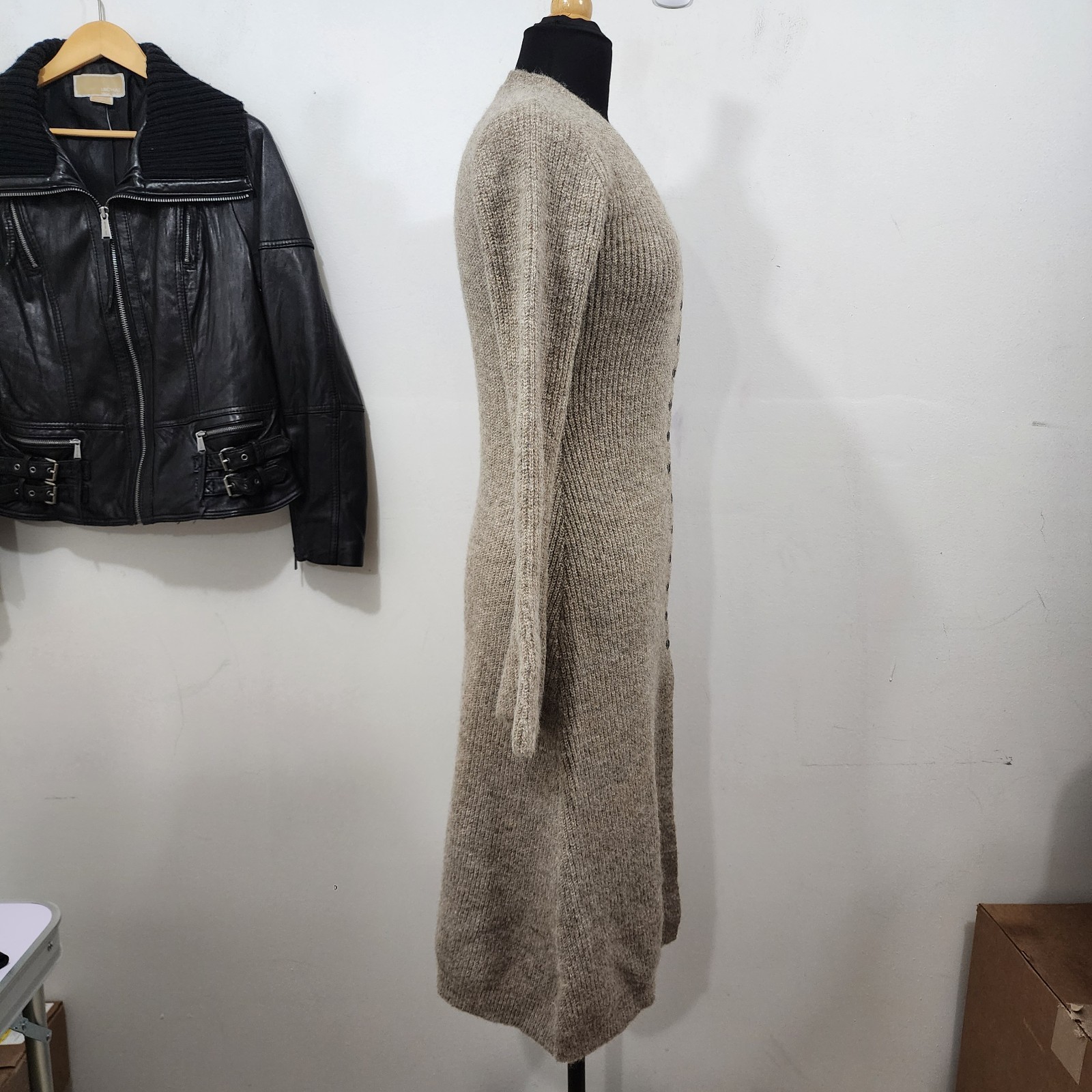 Commense Stacking V-Neck Split Breasted Knit Swea… - image 12