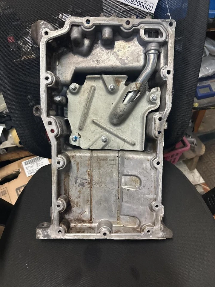 2005-2017 Chevy Malibu Engine Oil Pan 2.2L 2.4L Used Foto 2 de 2