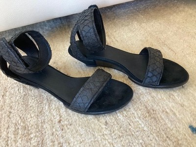 ALEXANDER WANG Sandalias romanas (cierre en tobillo) - Punta cuadrada