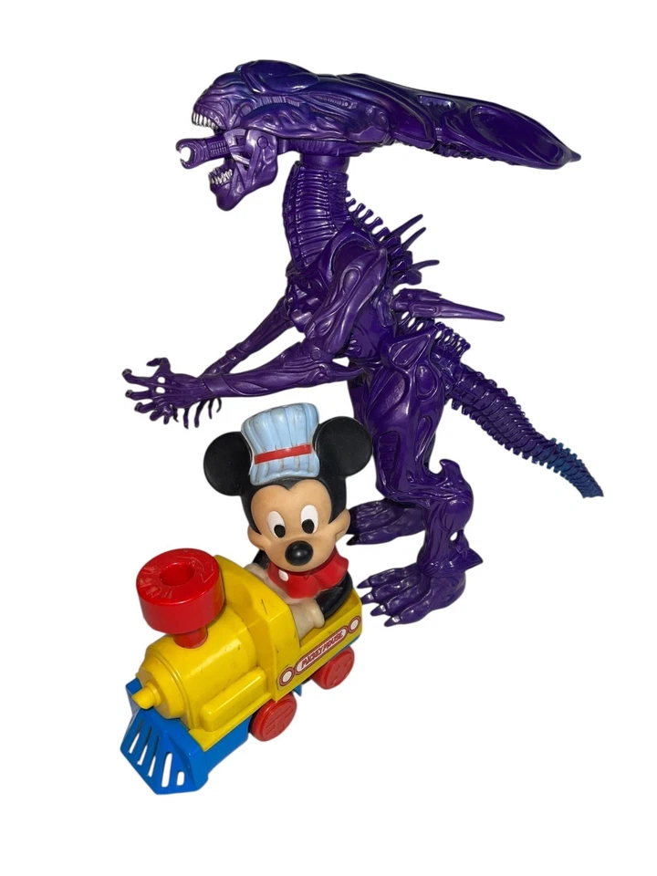 Vintage Anos 80 - Anos 2000 3,75" Lote MISTO de 77 Figuras, Armas, Acessórios etc. - Imagem 2 de 4