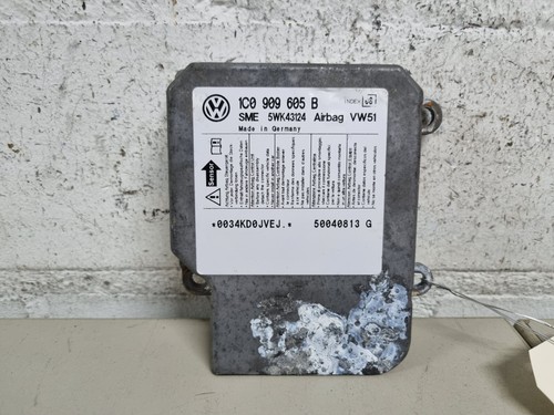 VW Passat 3BG Airbagsteuergerät SRS Steuergerät Airbag 1C0909605B