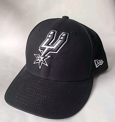 Unisex New Era San Antonio Spurs Classic Hat, Size 7.5 Fitted - Embroidered Logo
