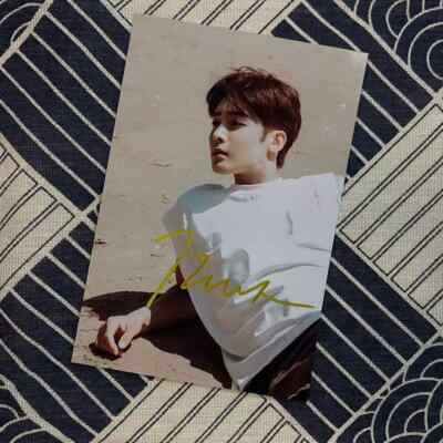 Hou Ming Hao Autograph Photos Send  Friend Gifts 侯明昊亲笔签名照
