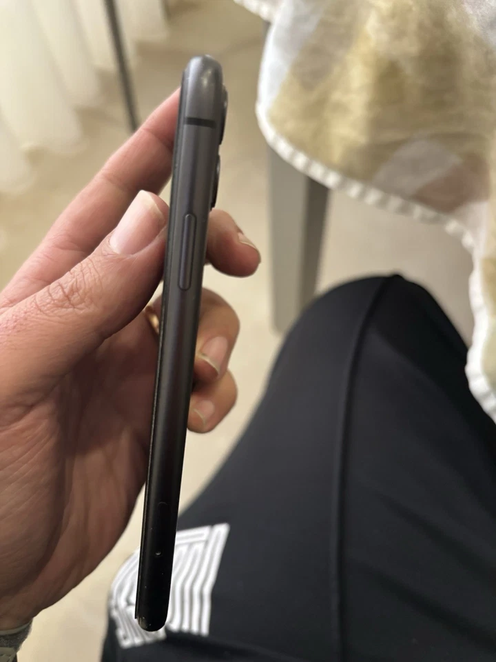 iphone 11 64gb Grigio Nero Perfetto - Immagine 4 di 4