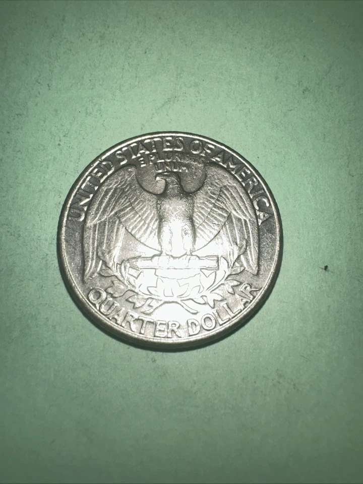 2-1982 D Washington Quarter Error. Broad Strike w/o Collar Die Filled In D - Image 3 of 4