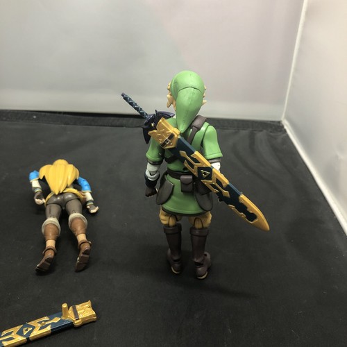 Zelda And Link Action Figures: Jakks Pacific - Breath Of The Wild - Picture 10 of 10