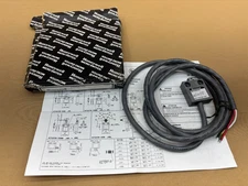 Honeywell 914CE1-6 Snap Action Limit Switch Top Pin Plunger Screw Mount