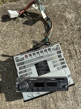 Oldschool Sony CDX-2500R FM/AMRadio CD Player 4 x 45 Watt 1 BitD/A Converter