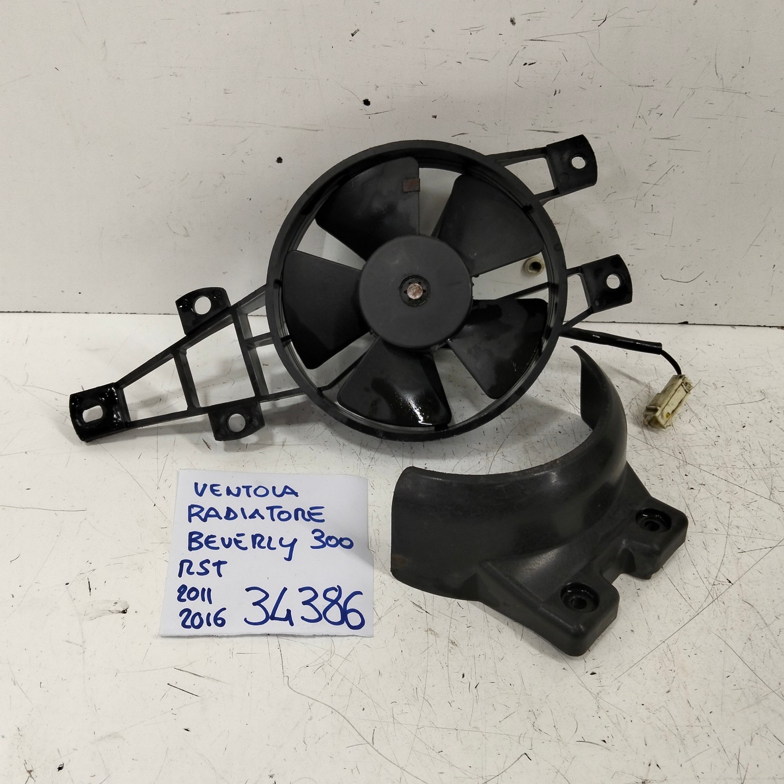 VENTOLA ELETTROVENTOLA RADIATORE PIAGGIO BEVERLY 300 RST 2011  2016 VEDI📷