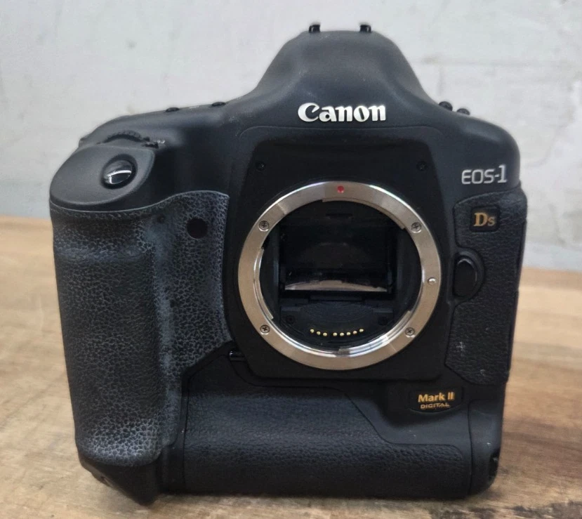 Canon EOS 1Ds Mark II Digital Cameras for Sale | Shop New & Used
