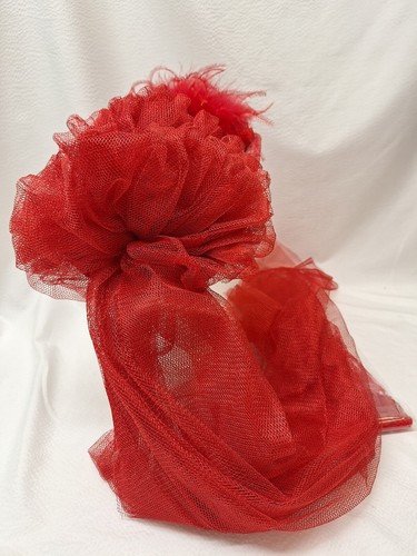 ELSIE MASSEY Red/Purple Derby Hat Tulle, Feathers, Beads With Red Lace Gloves - 第 3/8 張圖片