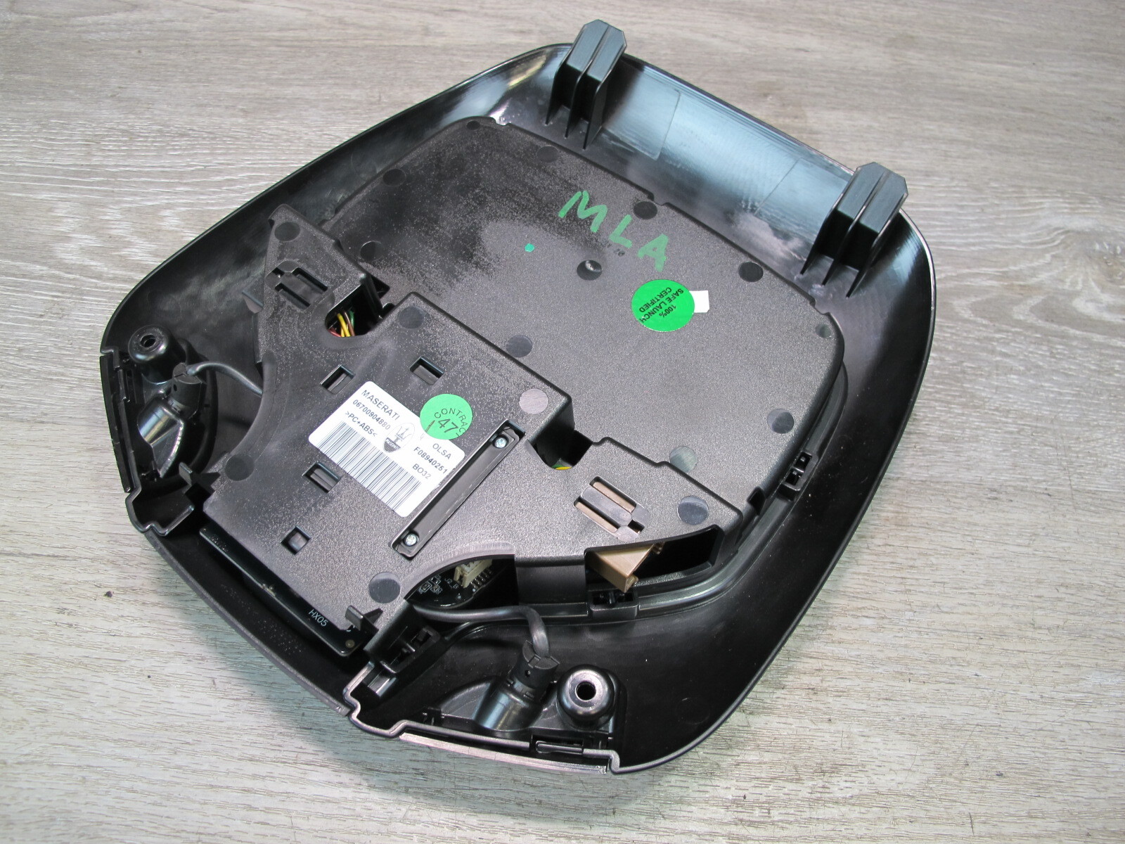 2017-2020 MASERATI LEVANTE M161 OVERHEAD CONSOLE DOME READING LIGHT HOMELINK