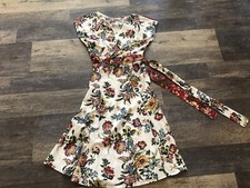 VTG WHITE MULTI FLORAL GARDEN COTTAGECORE WRAP AROUND COTTON MIDI DRESS S/M