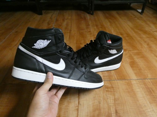 Size 11 - Jordan 1 Retro High OG 