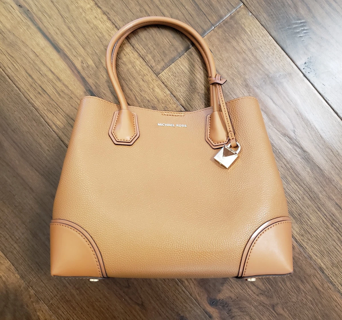 Mercer medium hotsell leather messenger