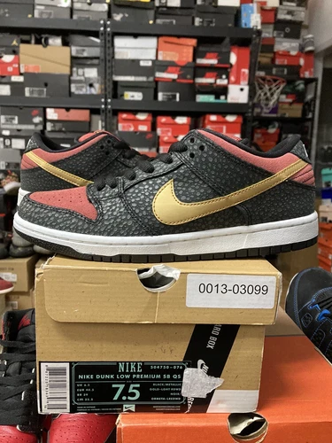 New Nike Dunk Low SB Walk Of Fame Travis Scott Skunk 420 Supreme huf Size 7.5