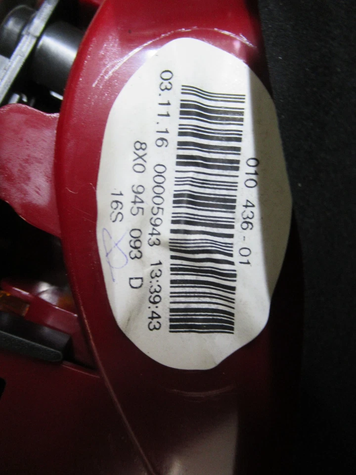 AUDI A1 SPORTBACK 2017 1,6 TDI SE 8x luz trasera izquierda ref1053 Foto 4 de 4