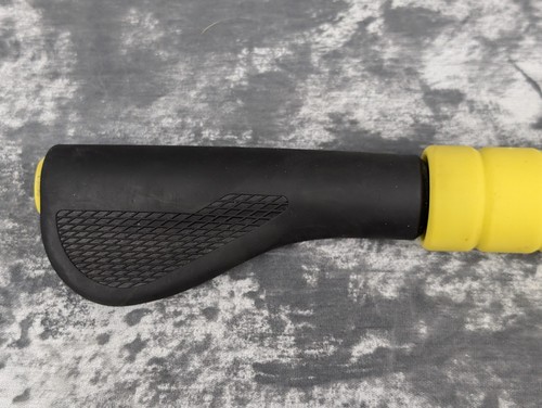 SKLZ Massage Bar Yellow 20" Rolling Massage Tool - Travel - Picture 7 of 12