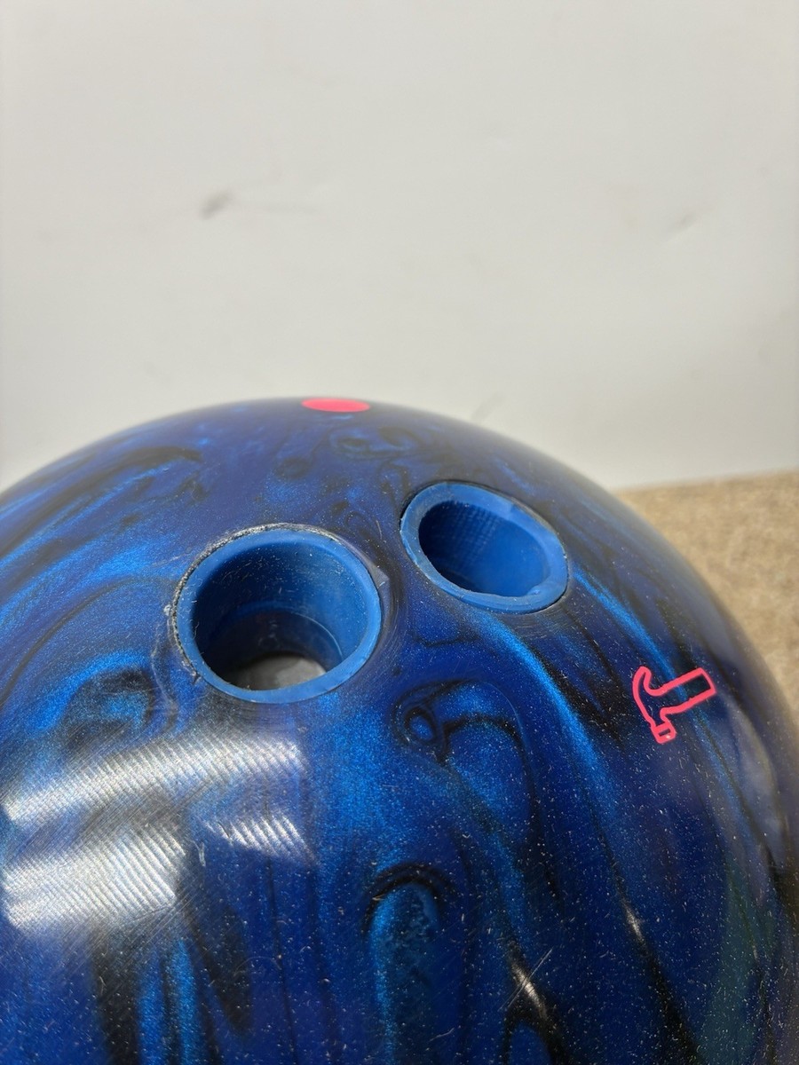 Hammer Black Widow Mania Bowling Ball 15 LBS Single Drill Right